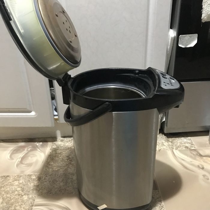 Продам термопот 4 литров рабочи