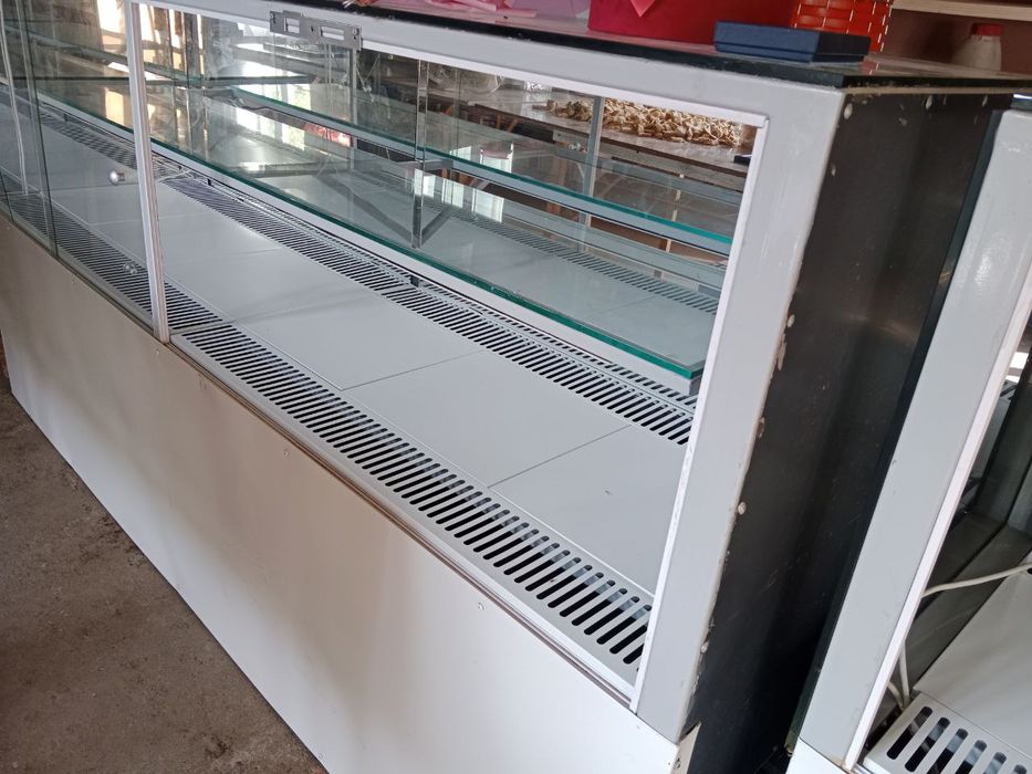 Ветрина Холадиник