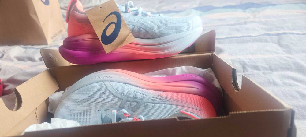 Оригинални маратонки ASICS GEL-NIMBUS 39 - 195 евро