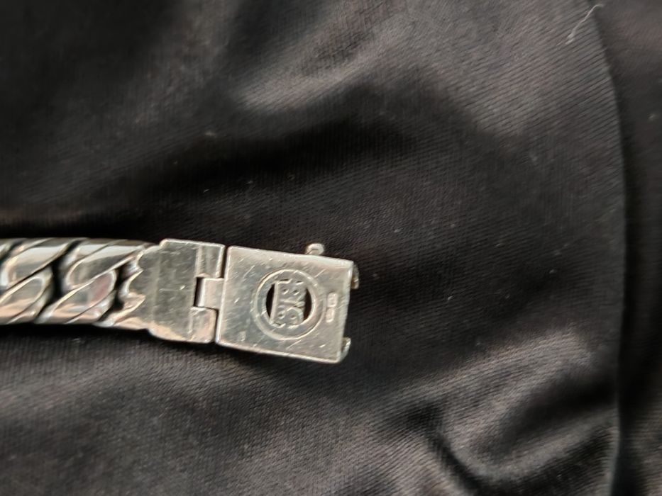 Vînd brățară argint. Lungime 20.5.cm greutate 75.90..