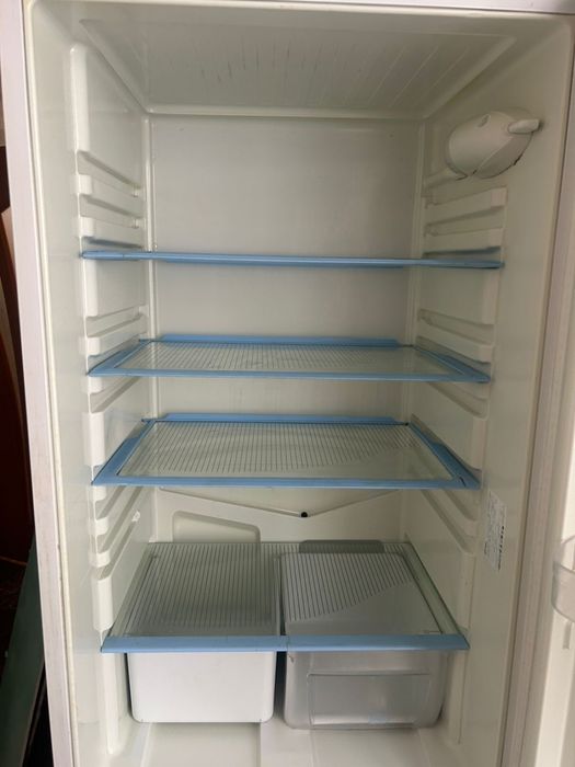 Холодильник 35 000