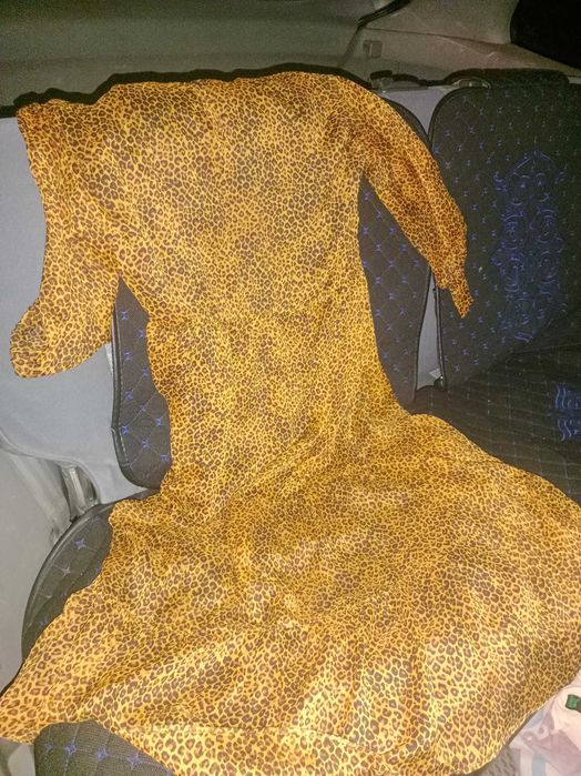 Сумка с женскими вещями