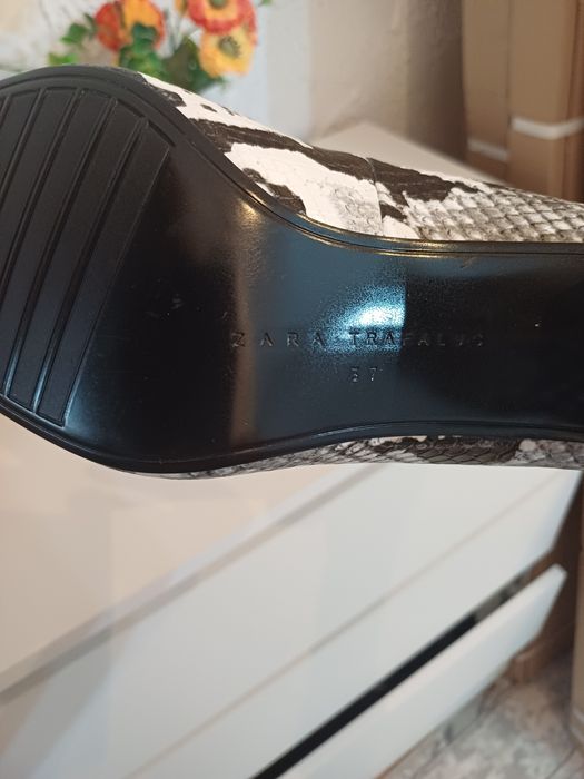 Продаю туфли ZARA