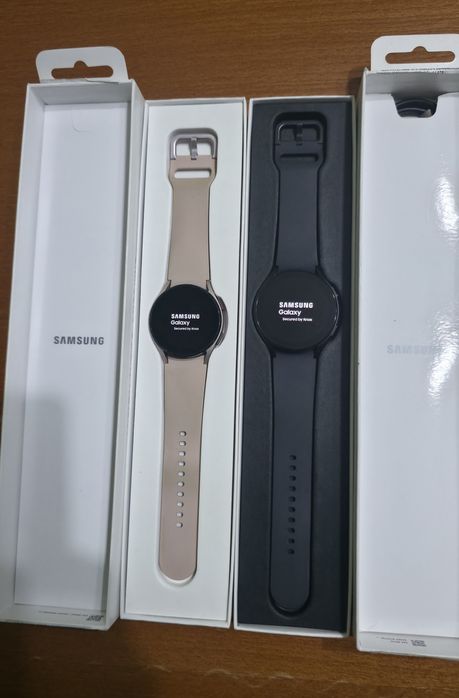 Смарт часовници Samsung galaxy watch 4(дамски) и watch 5(мъжки)