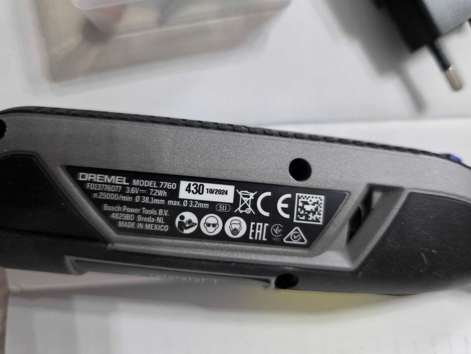 Dremel Lite 7760-15 polizor drept cu acumulator 3,6 V | Cu perii