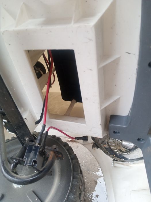 Машина детская на аккумуляторе