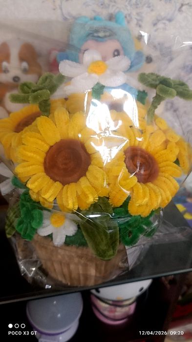 Sulimaydigan momiq simdan yasalgan tuvakli gul