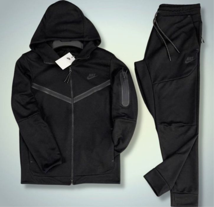 Nike Tech Flecee Black