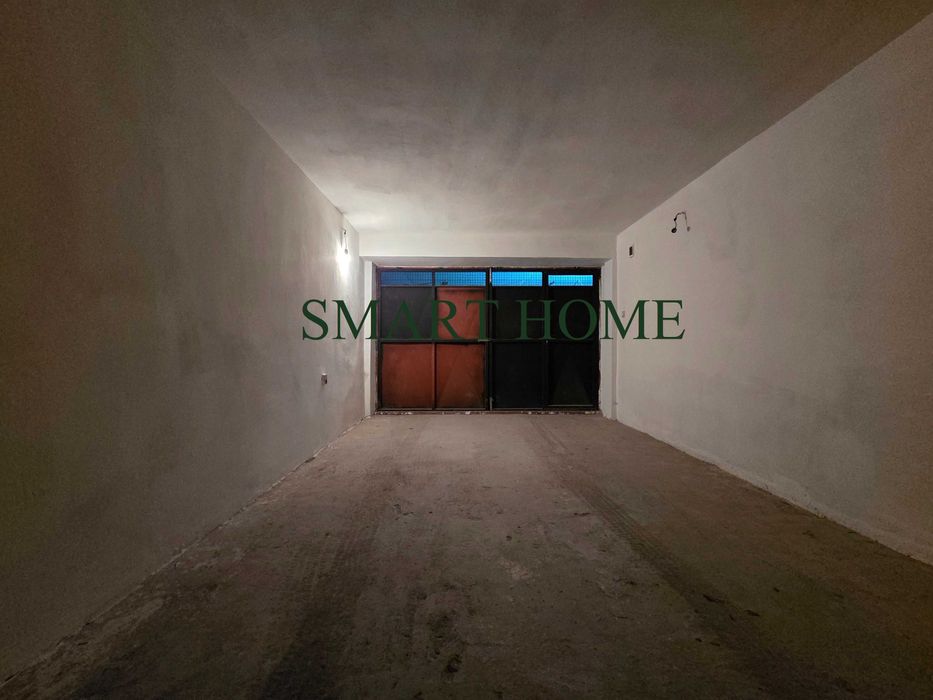 Дава се под наем Гараж / Паркомясто в Велико Търново, Колю Фичето - 22 кв.м за 81.6 € - Снимка #2