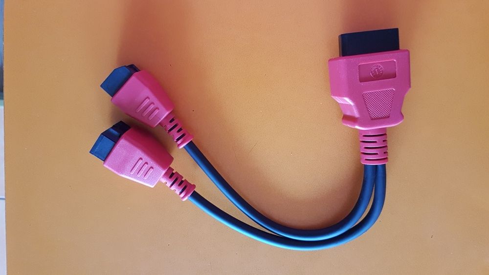 Cablu electric cu conector OBD2