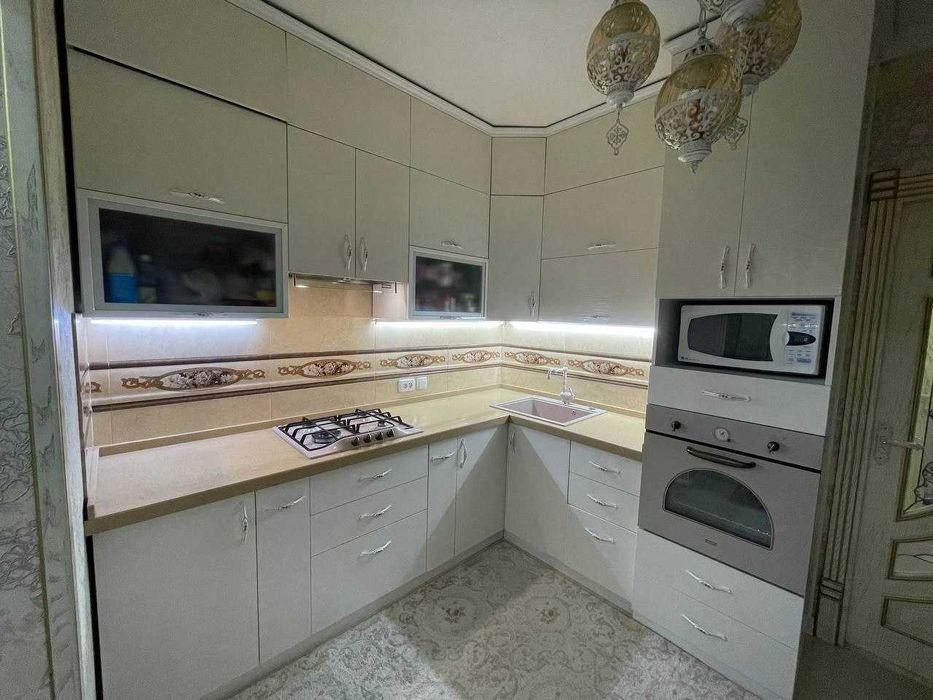 Продается квартира в Яшнабадском районе Тузел 4х комнат 92м2. 2-этаж