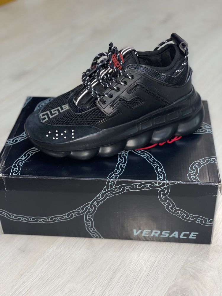 Versace chain store reaction full black