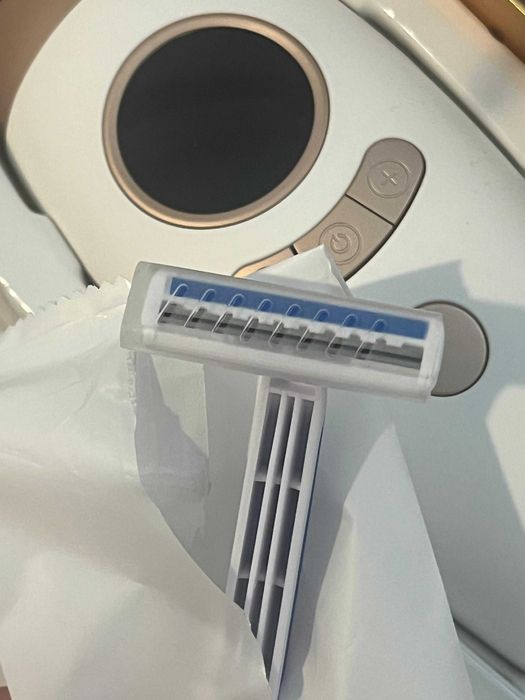 EPILATOR IPL Xenomo® GLOW, Pentru epilare definitiva fara durere