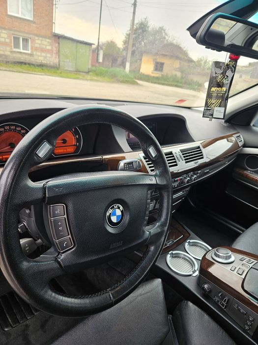 BMW 750i Face 2006