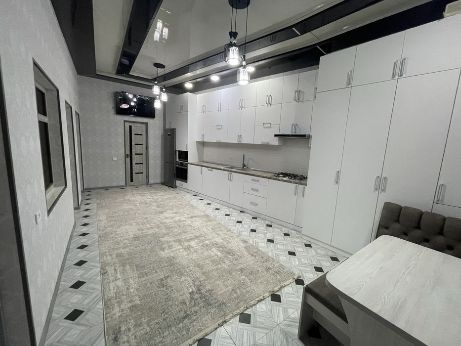 Дом с ремонтом, мебелью и техникой