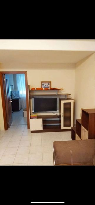 Дава се под наем Двустаен апартамент в Перник, Център - 50 кв.м за 398.82 € - Снимка #1