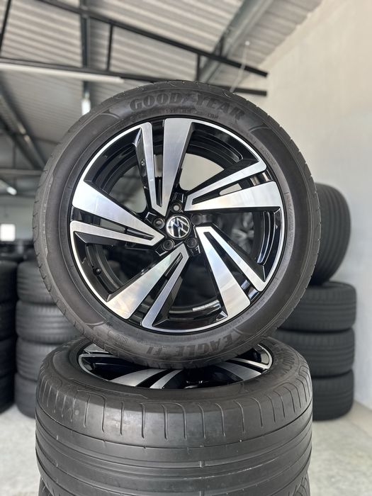 Jante Touareg R20 Nevada Original Volkswagen Goodyear de vara