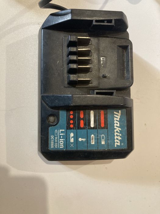 Alimentator Incarcator Makita DC 18WA 14,4v-18v 1,7A