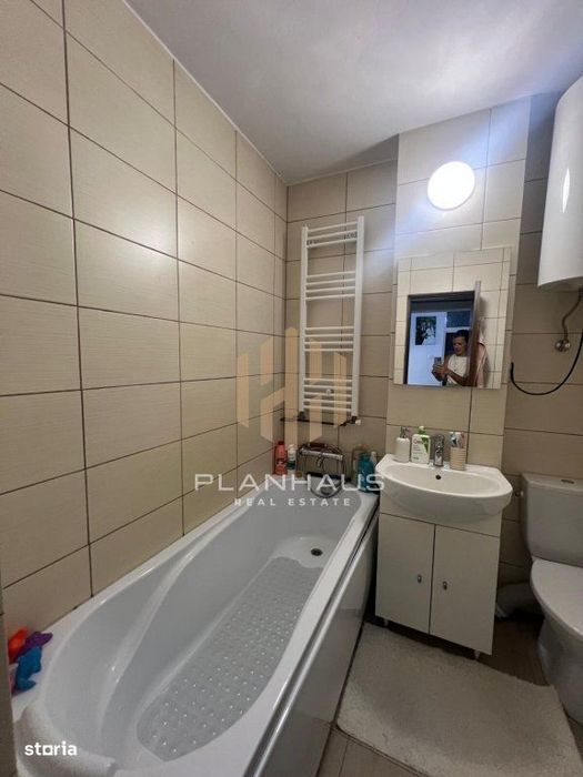 Apartament 2 camere - Republicii intersectia cu b-dul Traian ,Baia Mar