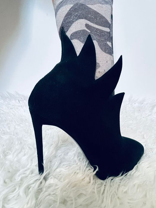 Botine elegante  piele întoarsă Giuseppe Zanotti