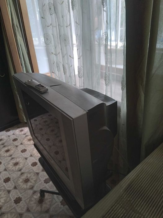 Телевизор  80 диаг