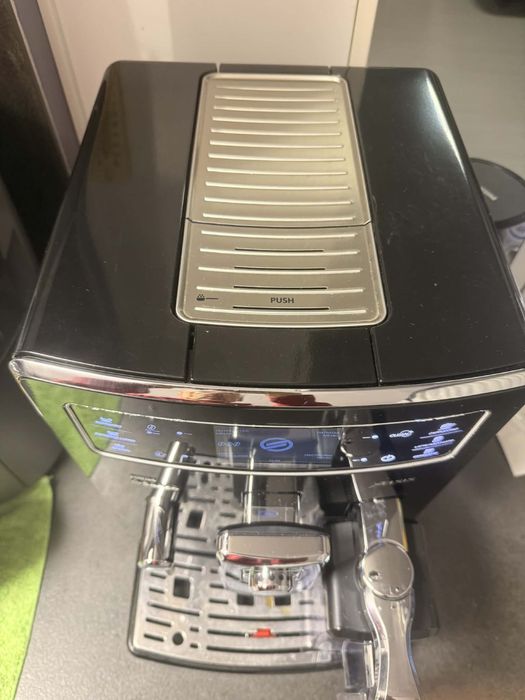 Кафеавтомат Saeco Xelsis HD8943 – Премиум клас, Отлично състояние