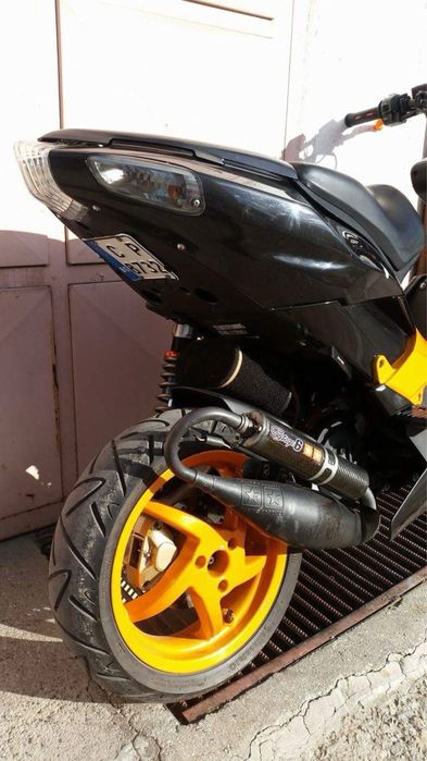 Скутер Aprilia Factoty SR