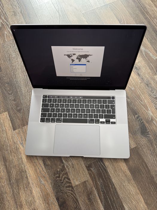 Apple MacBook Pro 16” i9 9th GEN 32GB RAM, 1TB SSD
