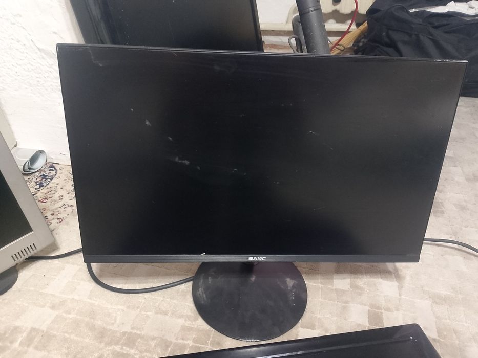 Монитори бу рабочем