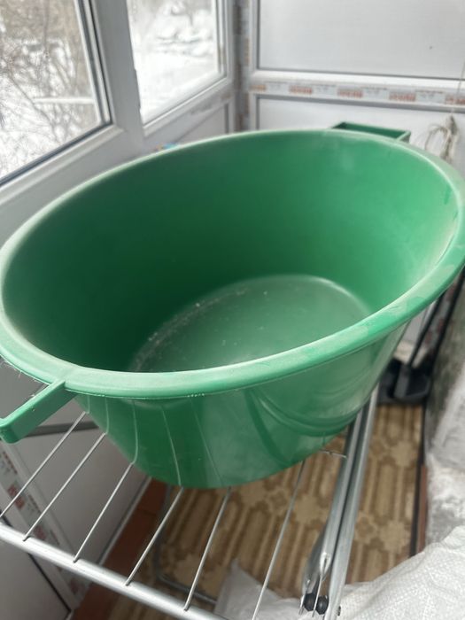 Таз 30л.           ,