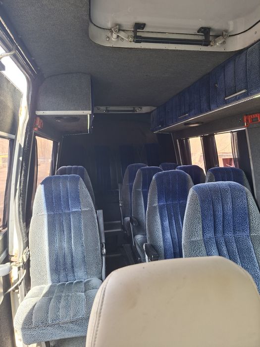 Микроавтобус Ивеко 16 мест.