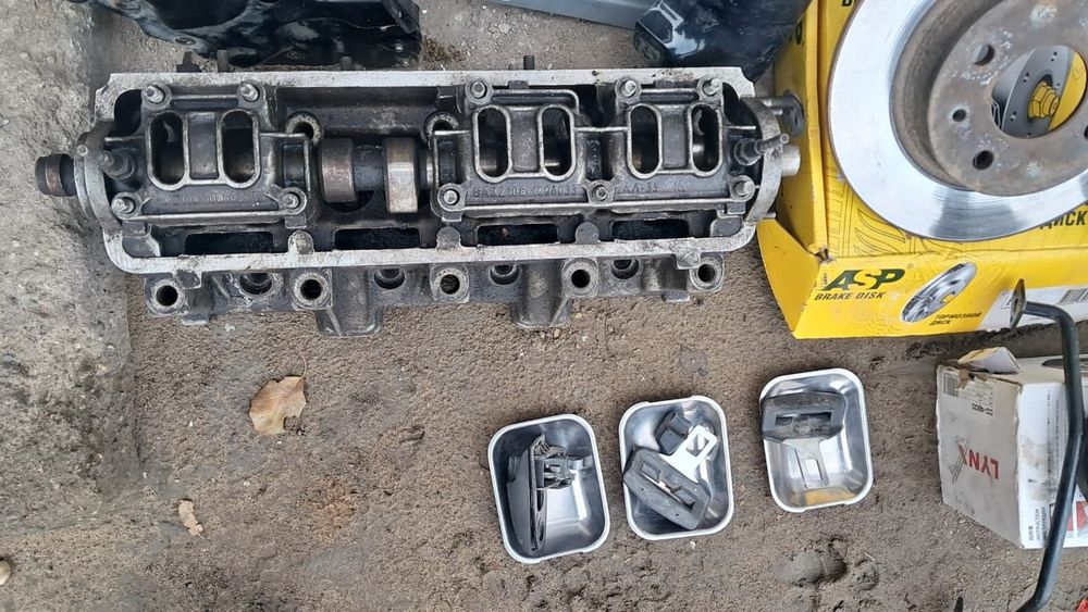 Продам запчасти на ваз 2115