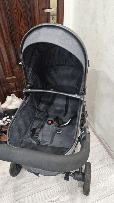 Продам коляску для прогулки