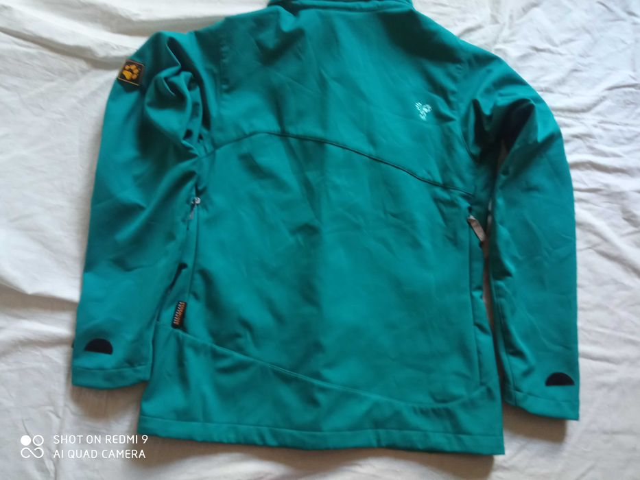Geaca softshell schi iarna drumetie Jack Wolfskin dama marime impecab.
