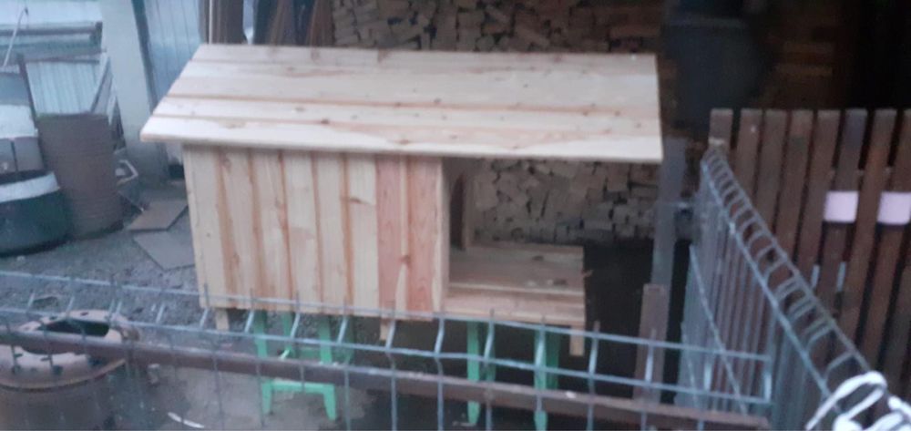 Vând cușcă pentru cățel talie mica/medie