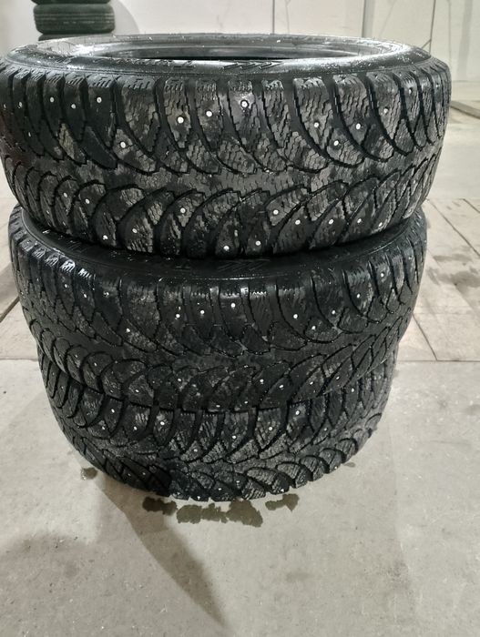 Продам резину три колеса