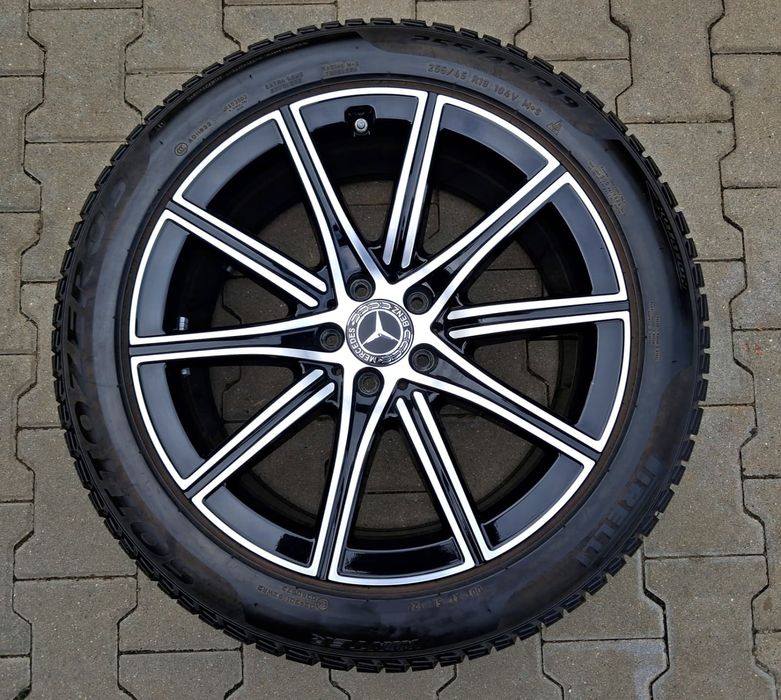 Jante Mercedes AMG NightPaket Diamond Cut pe 19 cu anvelope Pirelli roti jenti  BMW Audi