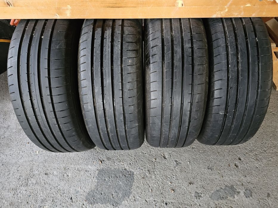 Anvelope set 4 buc Goodyear Eagle F1 anvelopa 235 60 R18