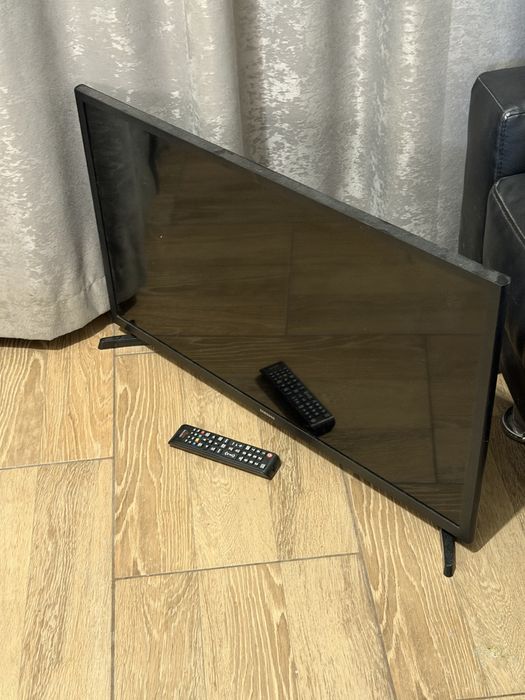 TV Samsung 81CM Diagonala Telecomanda Smart LED Netflix UE32T4302