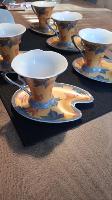 Сервиз чаши на цветенца