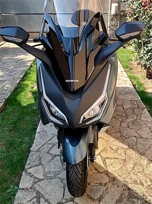 Maxi scuter Honda Forza 350,2024,88o km,garantie pana in 2028