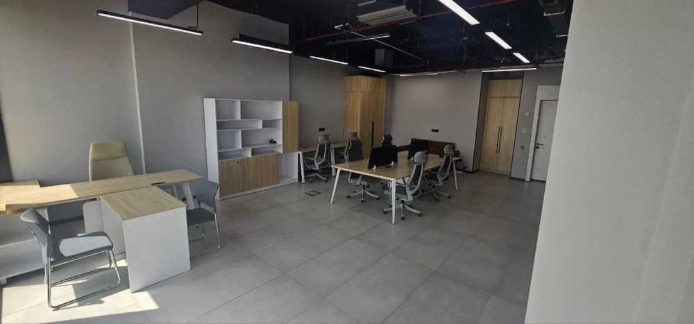 Сдаетс офис в бизнес-центре NestOne 13-й этаж.