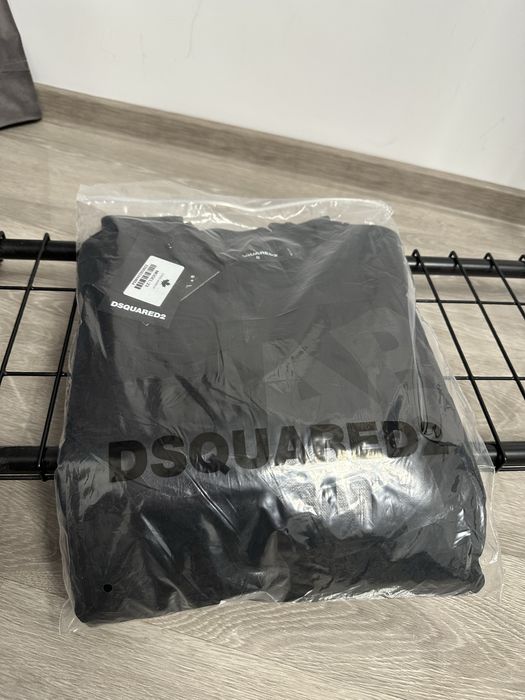 Bluza DSQUARED2 super calitate