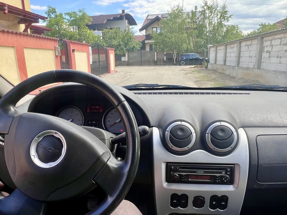 Dacia Logan  7 locuri 2010