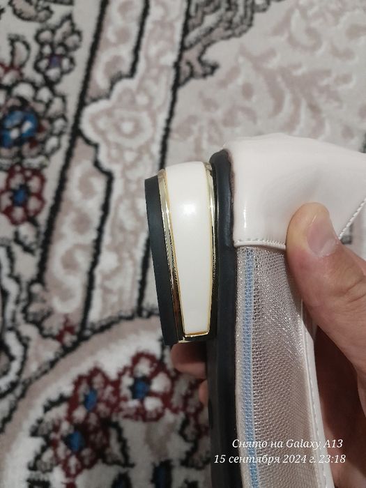 Oyoq kiyim tufli 37 razmer