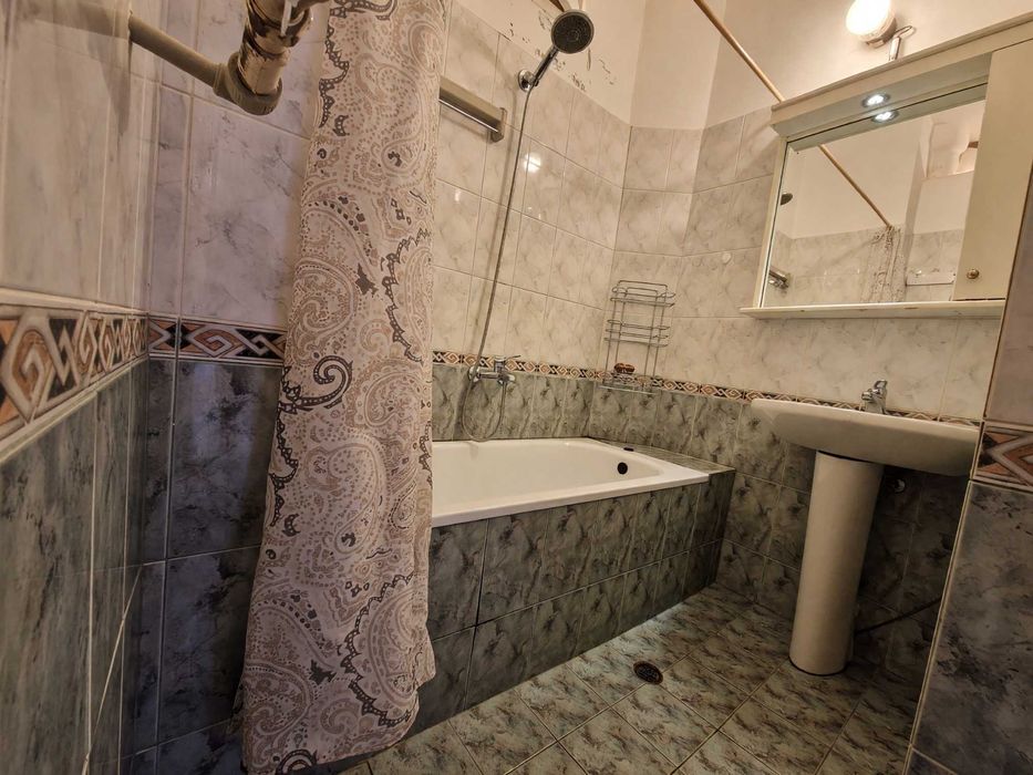 Продава се Тристаен апартамент в София, Център - 100 кв.м за 2450 €/кв.м - Снимка #6