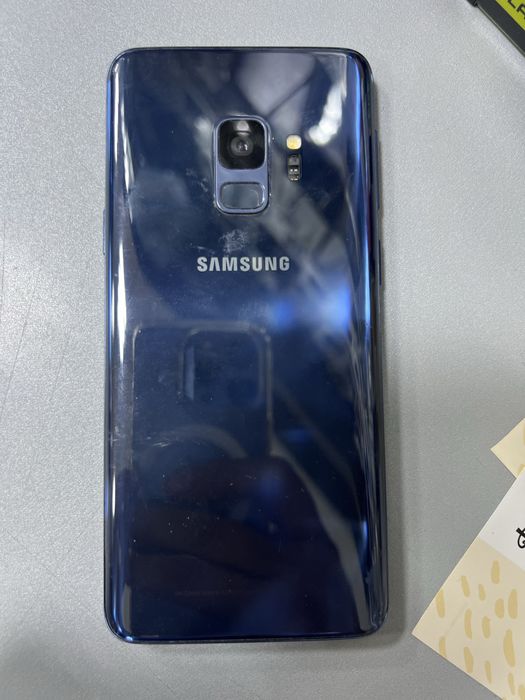 Galaxy S9 запчастга бераман экран синган