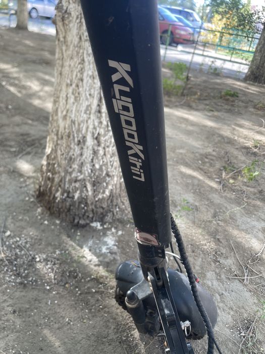 Продам электросамокат KugooKirin MaxSpeed