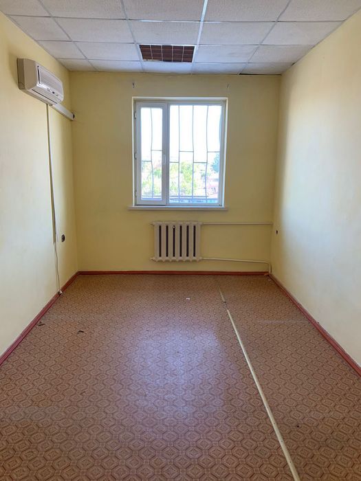 Двухэтажное здание