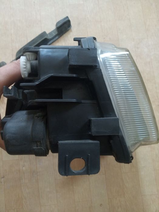 Десен фар за АУДИ  А4